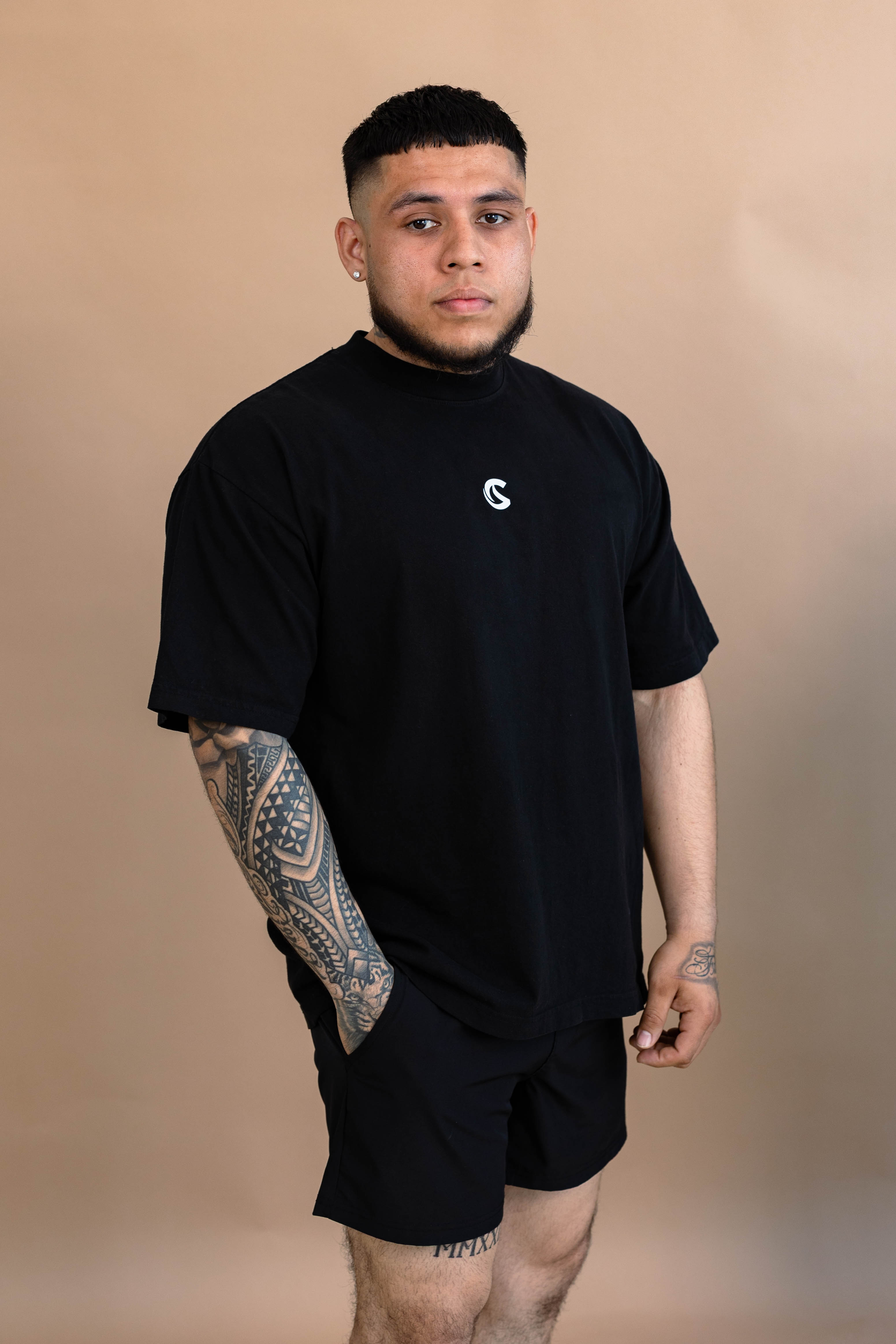 PRESENT - Caso apparel