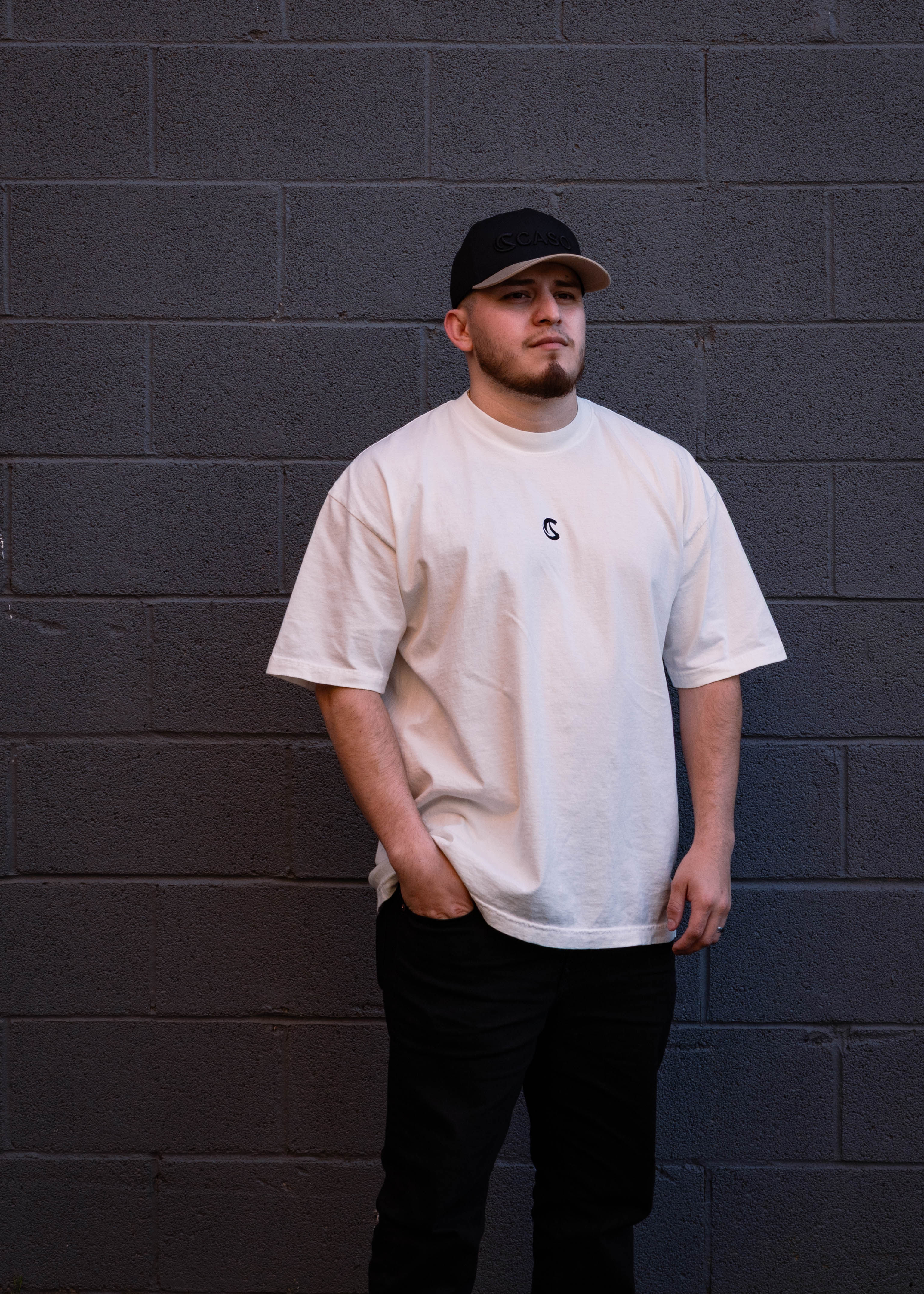 PRESENT - Caso apparel
